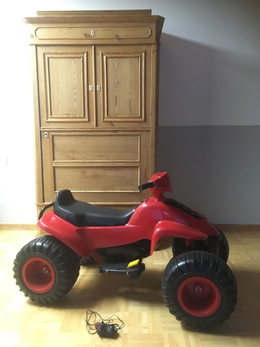 Veicoli per bambini: kinder quad elektroauto – Usato da FRIBOURG venduto da Boris004