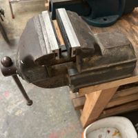 Kleiner Gressel Schraubstock 125 mm mit Gummi Backen