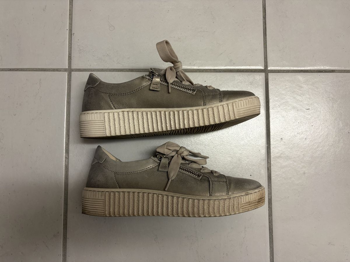 Gabor Damenschuhe: Gabor Sneaker – Gebraucht aus Glarus von mephisto67 1