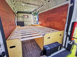 Camperausbau Bett inkl. Seitenteil