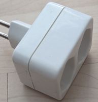 Steckdosenadapter 2-fach weiss gebrauchter Zustand