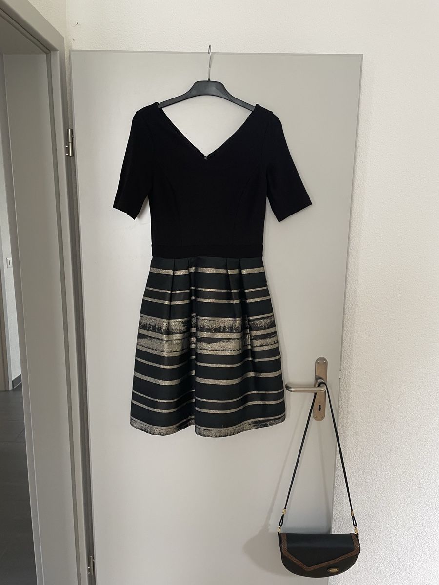 Esprit Vestiti: Esprit Kleid Schwarz Gold – Nuovo (secondo la descrizione) da Full-Reuenthal venduto da Mimi_1986