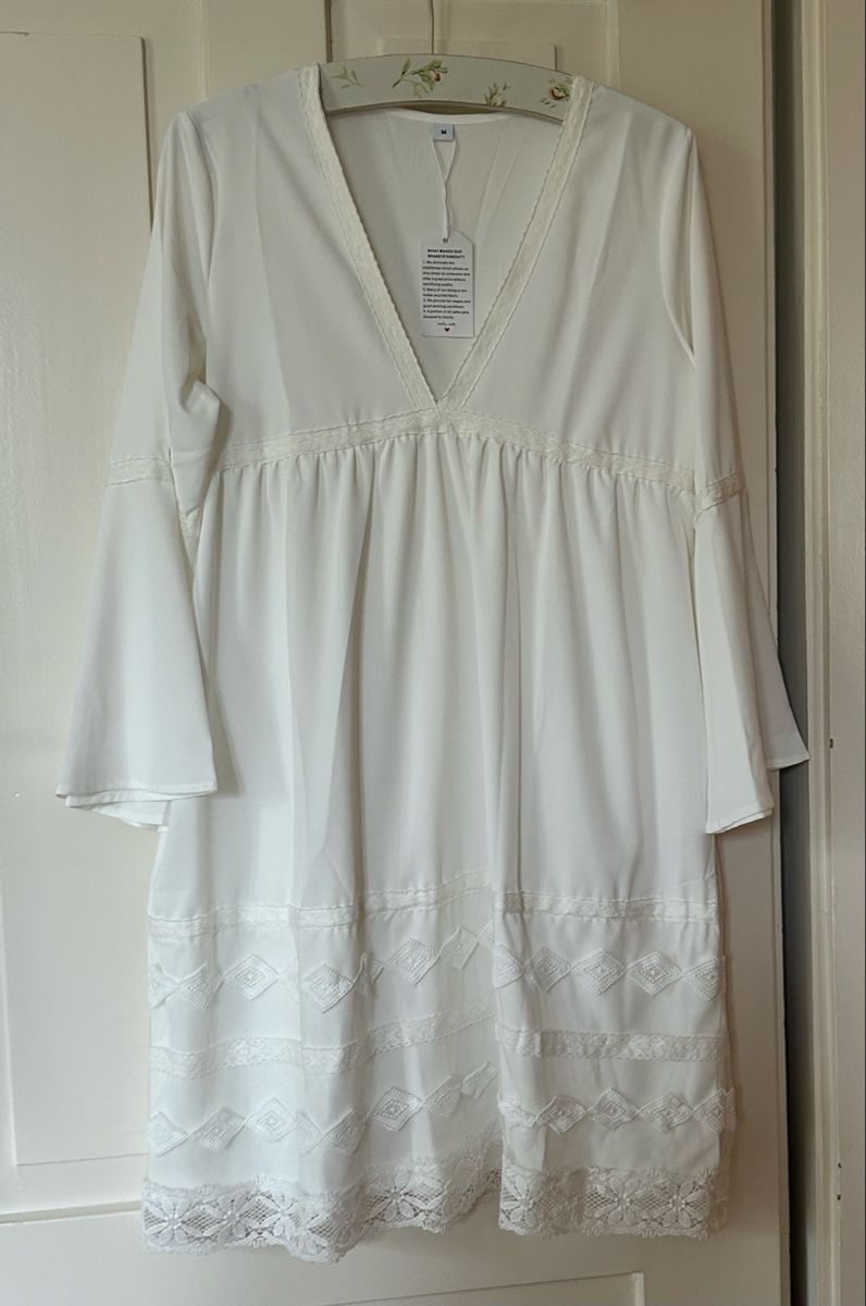 Vestiti: White Lace Dress, never worn, size Medium. – Nuovo e nell'imballaggio originale da Zürich venduto da Mistral61