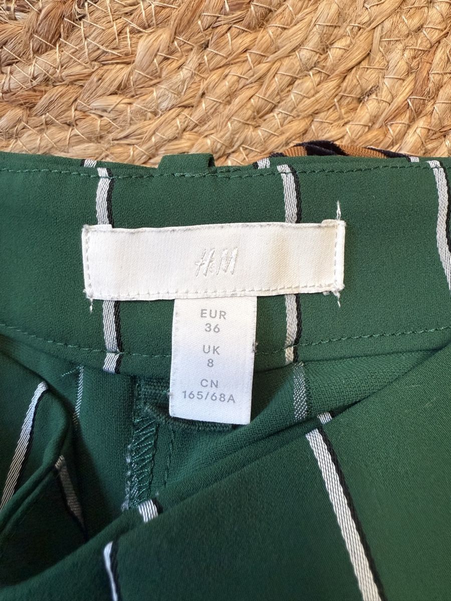 H&M Pantaloni: Stoffhose – Usato da Rechthalten venduto da Fionafionafiona123 2