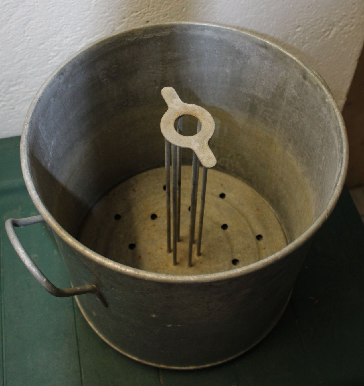Pasti del neonato: antikes Sterilisiergerät (SN) – Usato da Schaan venduto da antikes_und_kurioses 4