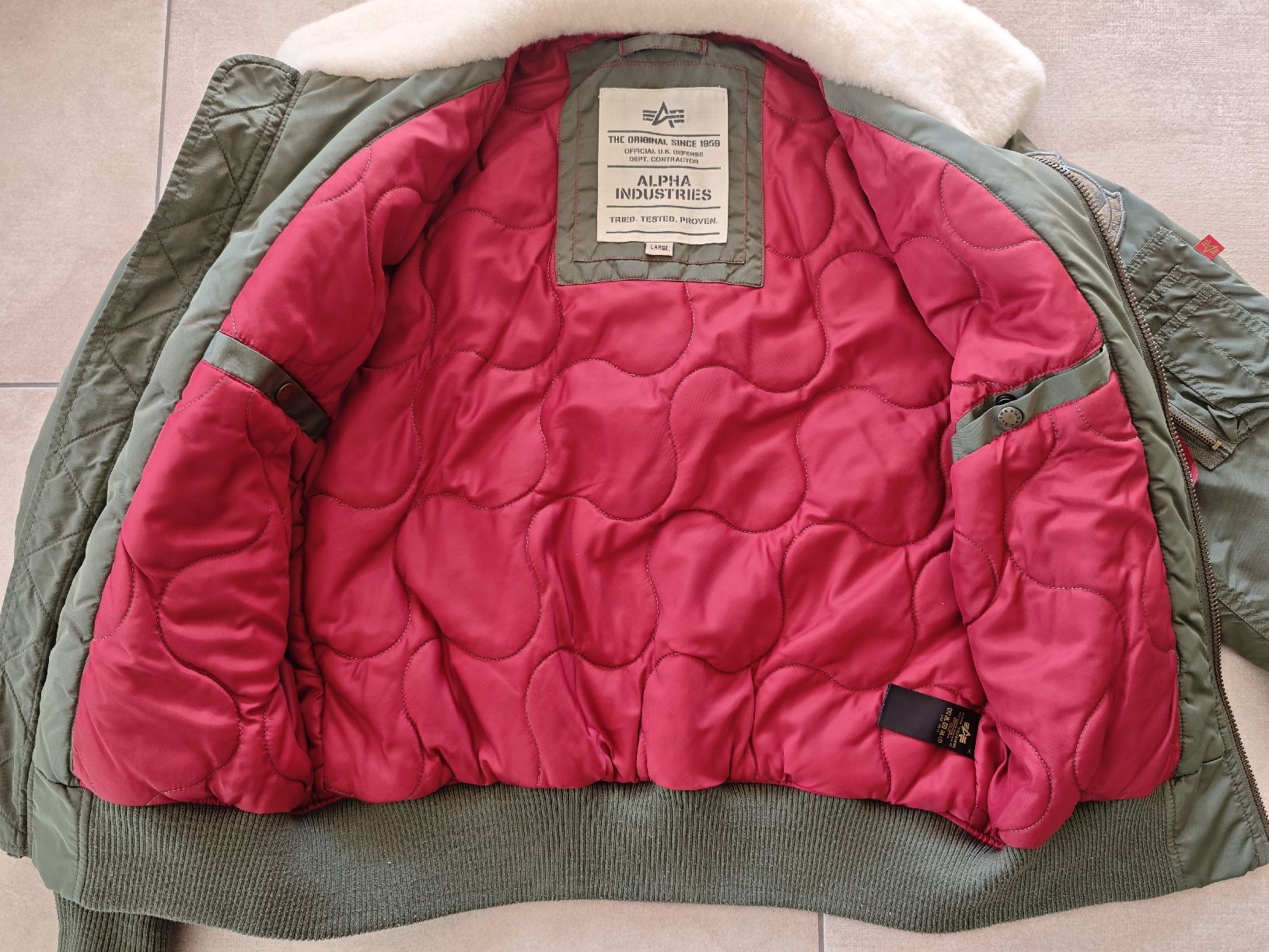 Alpha Industries Giacche: ALPHA INDUSTRIES Men's Injector Iii Patch Bomber Jacket Gr L – Nuovo (secondo la descrizione) da Zollbrück venduto da Turner5 4