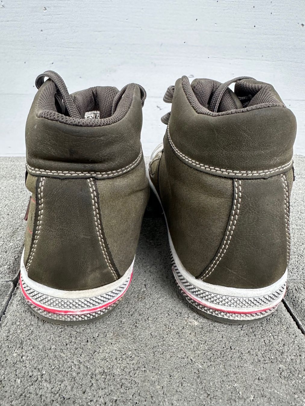 Scarpe per ragazzi: Sneakers Venice, p.40 – Usato da St-Gingolph venduto da GoldenKeys 1