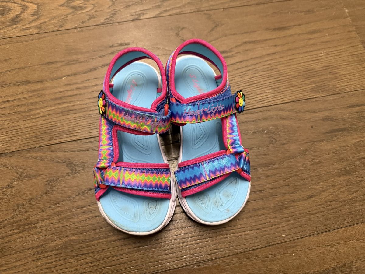 Skechers Chaussures filles: Skechers Sandalen Gr. 35 – D'occasion à Winterthur par tanscha 1