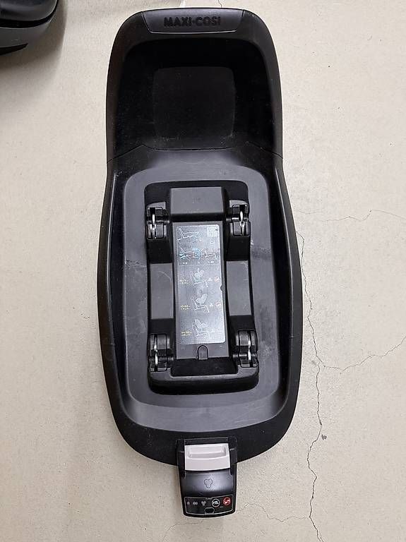 Maxi-Cosi Seggiolini per auto: Maxi Cosi Smart Pearl + 2WayFix Basisstation – Usato da Meilen venduto da ben_w9xw 4