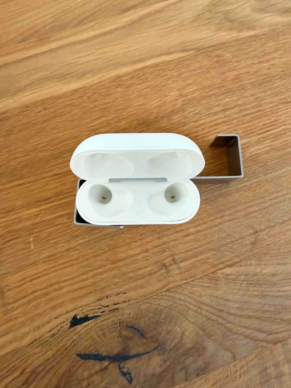 Apple Casques audio: APPLE AirPods 3 Charging Case – D'occasion à Lausanne par Nine1982 1