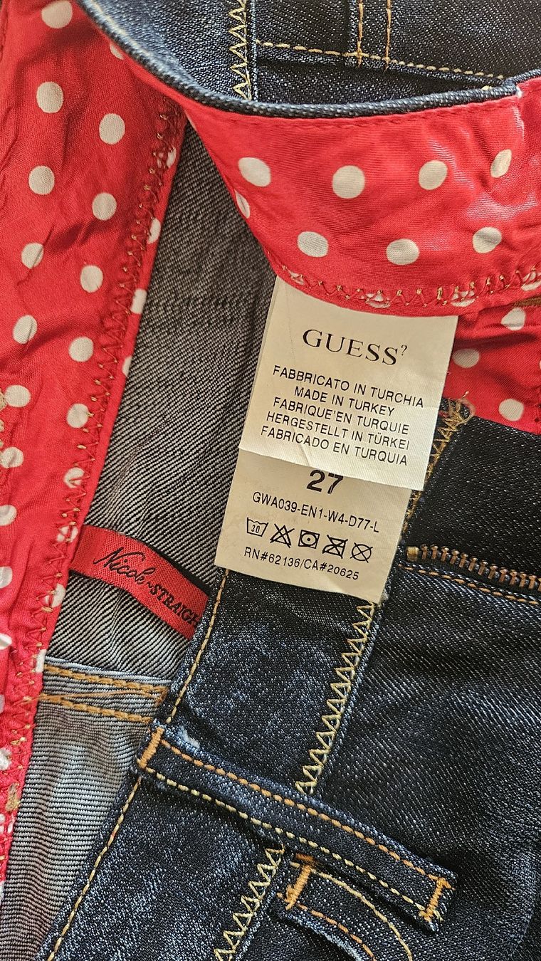 Guess Jeans: GUESS Jeans 27 – Gebraucht aus Rheinfelden von DHS 2