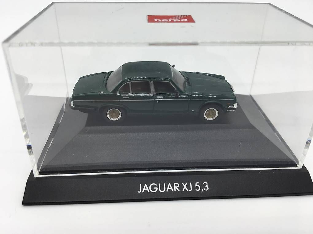 Modellautos: Herpa Private Collection Jaguar XJ5,3 – Gebraucht aus Brugg AG von FlowerStreet 1