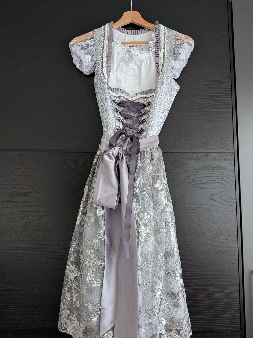 Robes: Dirndl Gr. 34 – D'occasion à St. Gallen par Romina_R