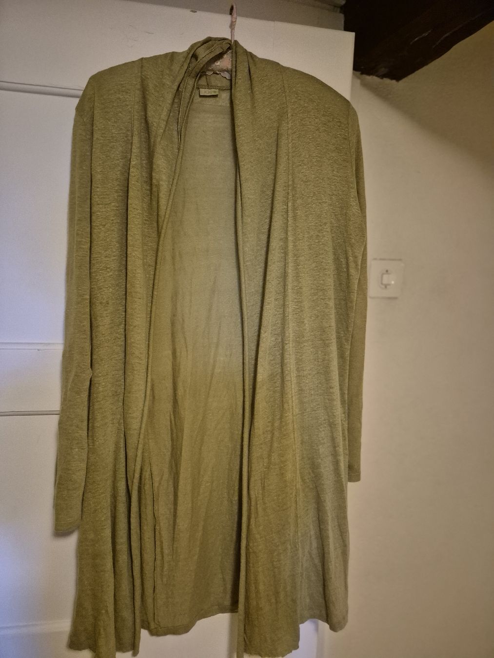 Giacche: Damen Strickjacke Khaki Grösse L Leinen 100% – Usato da Herrliberg venduto da SELENONAUTKA