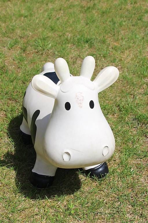 Giocattoli: Vache gonflable à rebondir pump – Usato da Thielle venduto da Oneil1372 1
