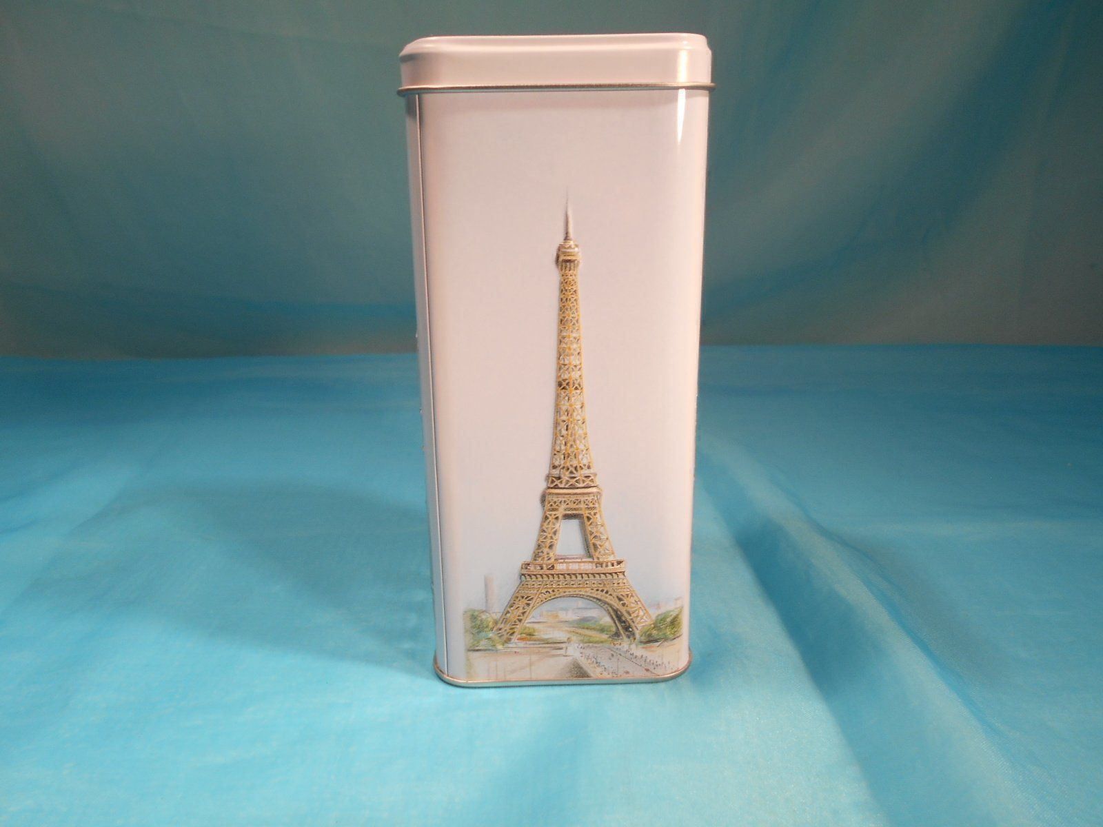Sonstige Dekorationen & Accessoires: Blechbüchse Paris – Neu (gemäss Beschreibung) aus Bellach von JingleCherry 1