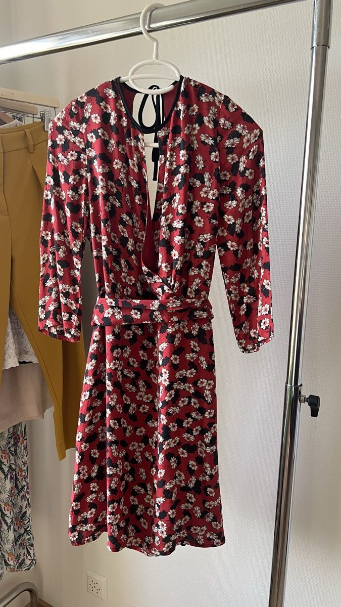 Vestiti: Robe fleurie rouge Morgan – Nuovo (secondo la descrizione) da Martigny venduto da mae_tmr6