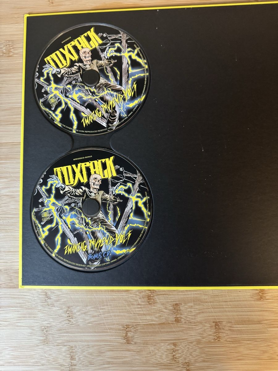 CD: Toxpack - Zwanzig.Tausend Volt - Limited Edition 237/500 – Nuovo (secondo la descrizione) da Uffikon venduto da matapaloz17 5