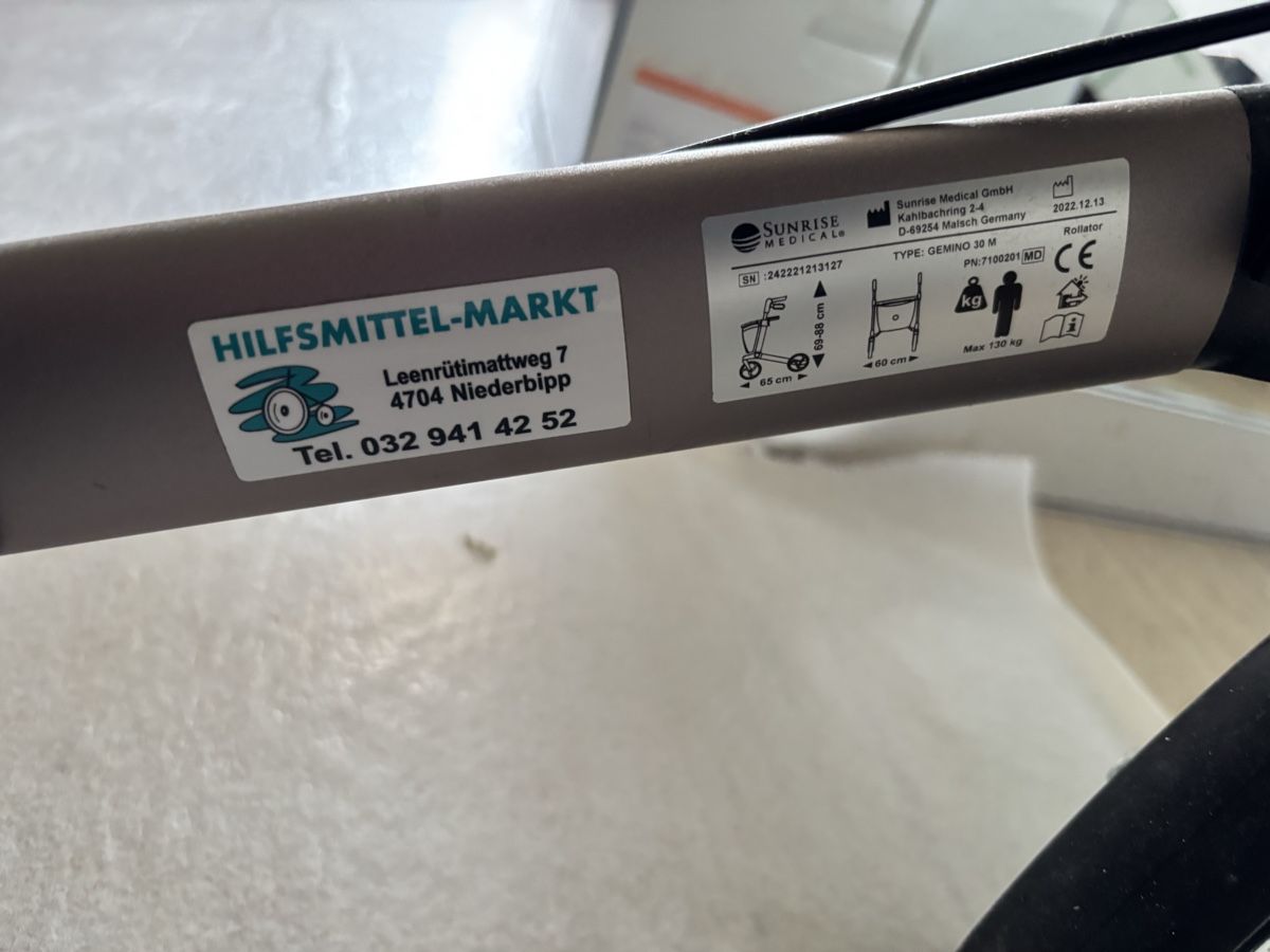 Gehhilfen: Geminio 30 M Rollator, neuwertig – Gebraucht aus Günsberg von Roylichtenstein 3