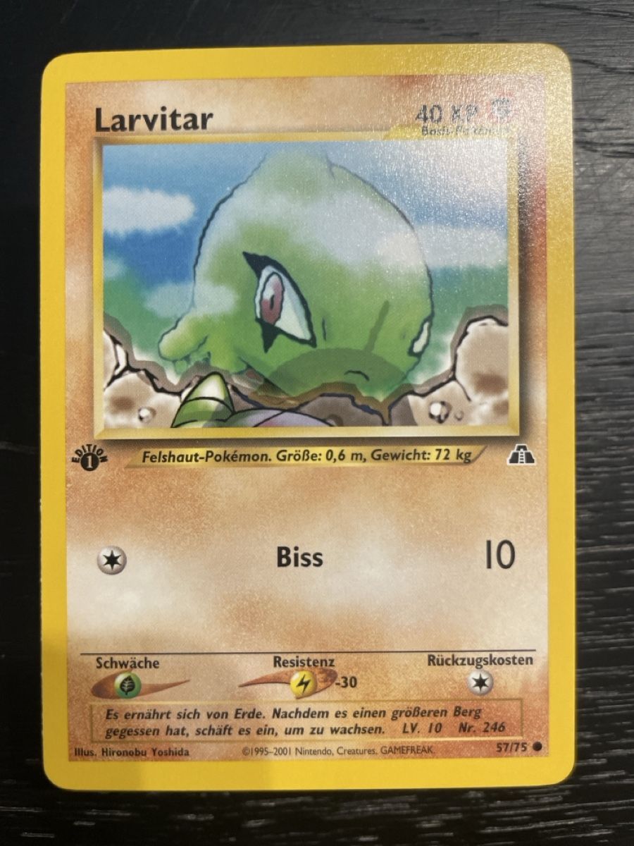 Pokémon Carte collezionabili: Pokemon Larvitar 57/75 1. edition neo – Usato da Hugelshofen venduto da Suimosa