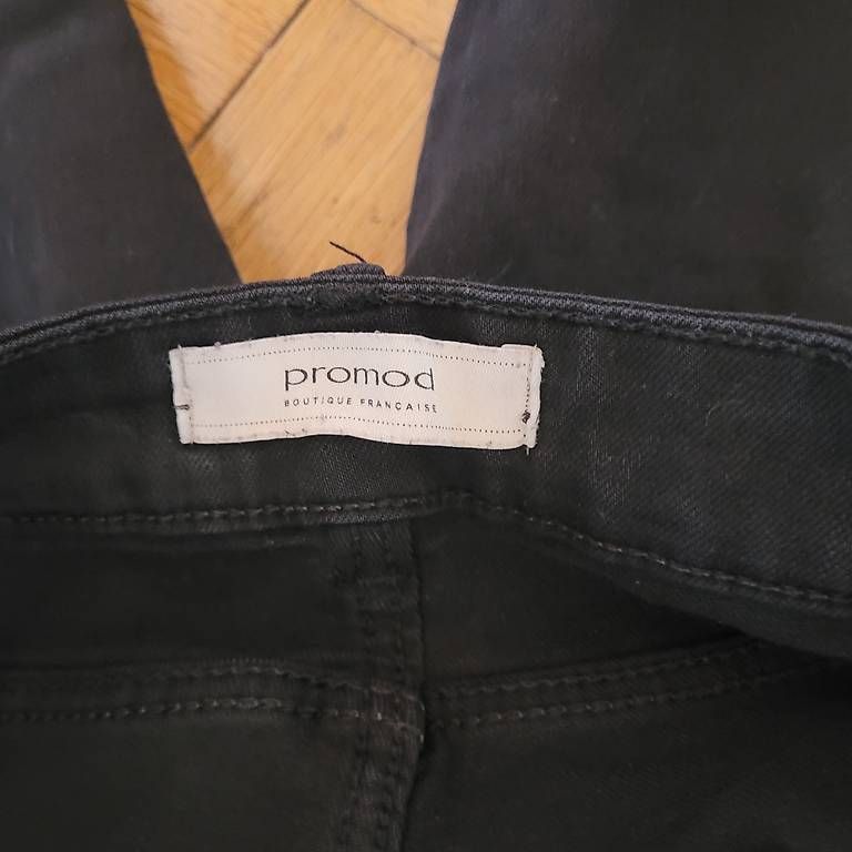 Jeans: Jeans Schwarz M – Usato da Bern venduto da jud_7ct5 1