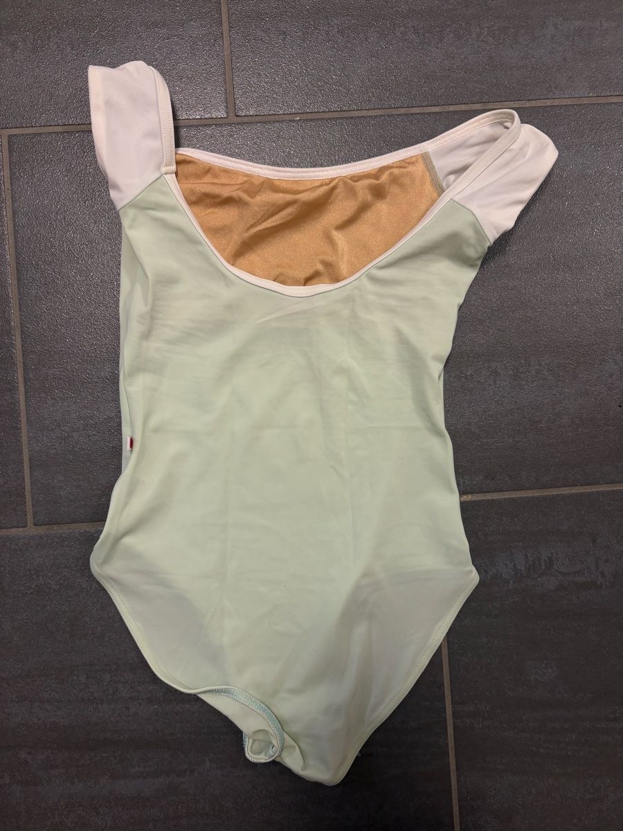 Top: Yumiko Leotard XS – Usato da Rümlang venduto da svent 3