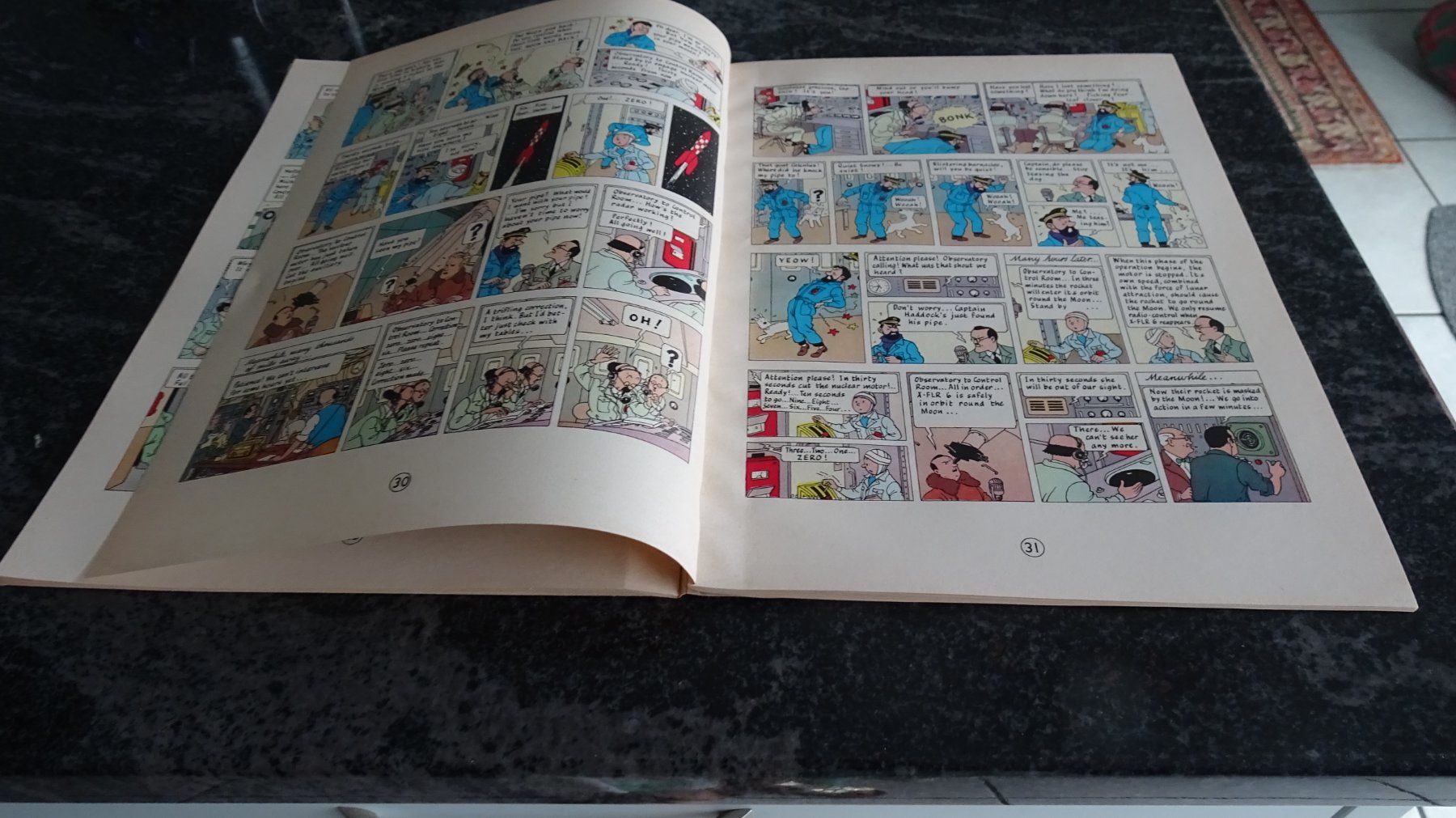 Fumetti: TINTIN DESTINATION MOON ENGLISCH – Usato da Zürich venduto da Roulet 5