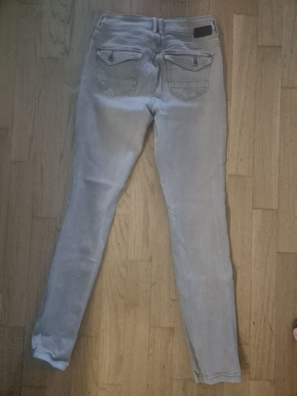 Esprit Jeans: Esprit Cream Women's Jeans, Size 36 – Usato da Basel venduto da and_zvv7 1