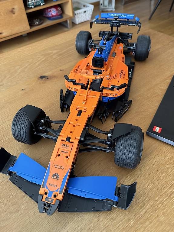 Kit di costruzioni: LEGO McLaren Formula 1 racecar – Usato da Solothurn venduto da Juliasju 3