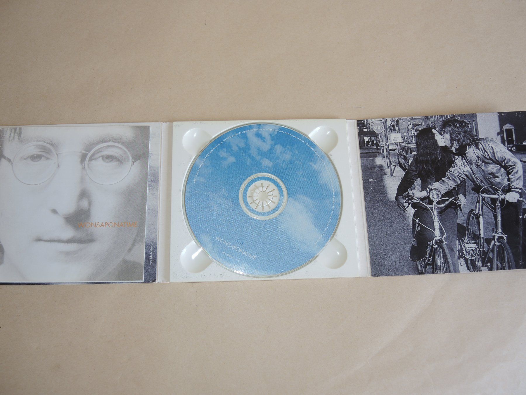 CDs: John Lennon Wonsaponatime CD – D'occasion à Rorschach par maeck8 4