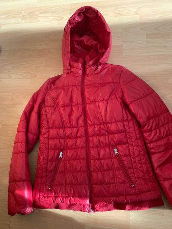 Jolie doudoune rouge Yessica t. 38 ou M