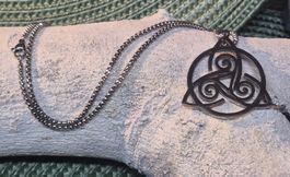 Collana nodo celtico acciaio inox