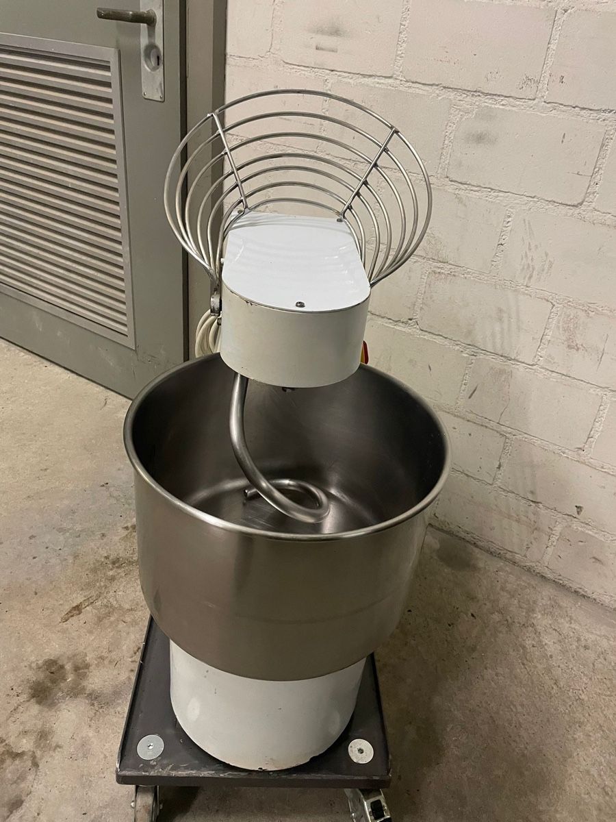 Elettrodomestici da cucina: Teigknetmaschine – Usato da Rupperswil venduto da Tinka88 2