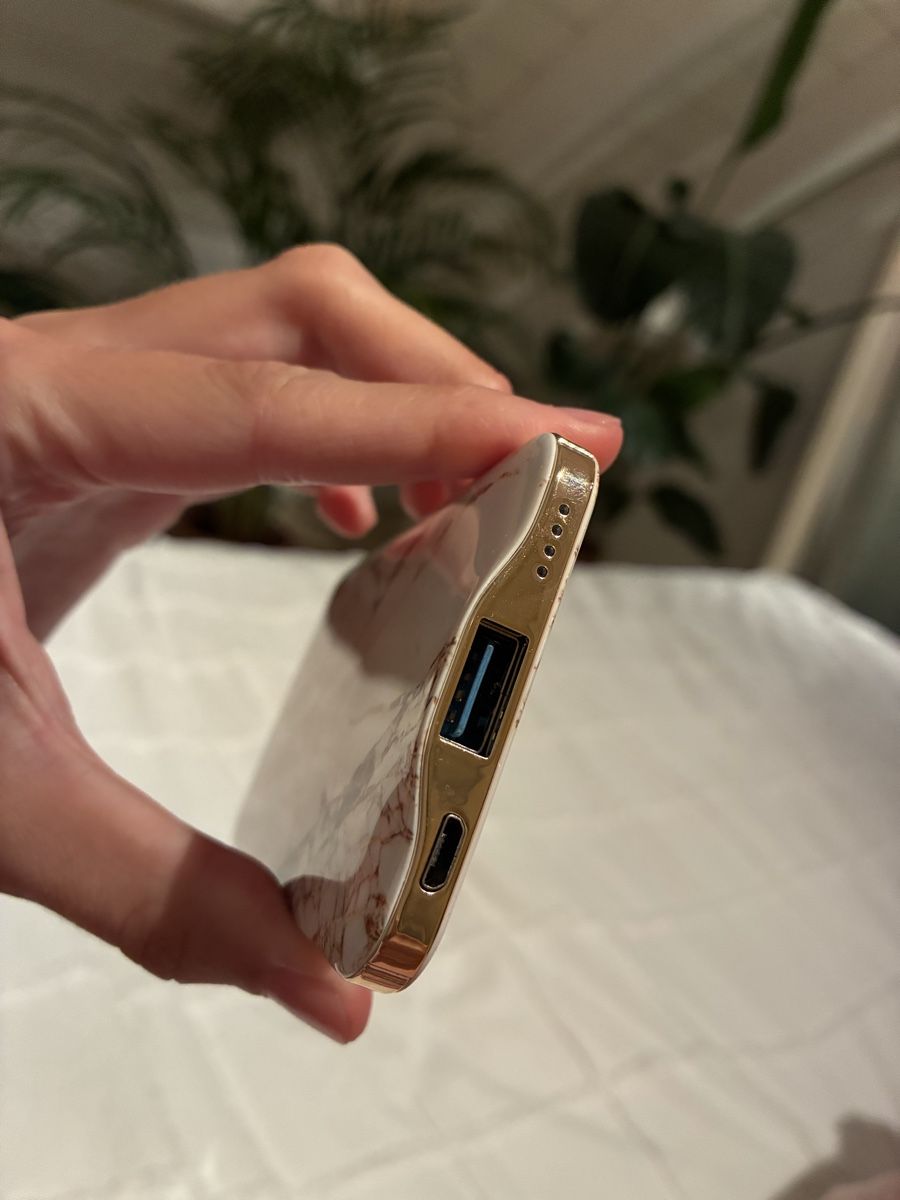 Caricabatterie: Powerbank IDFP8 5000mAh barely used – Usato da Mettmenstetten venduto da ama_m86n 1