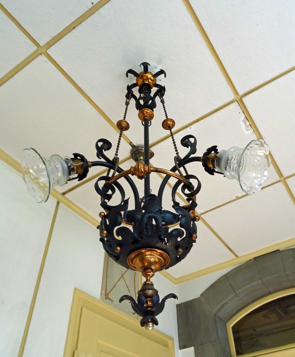 Lampade: Antiker Kronleuchter aus Jugendstil-Villa – Usato da Malters venduto da ADA011 2