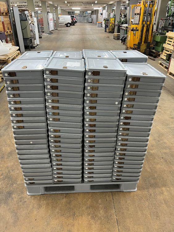 ca. 160 Rako Kisten aus Kunststoff mit Deckel (40 x 30 x 4) | Kaufen