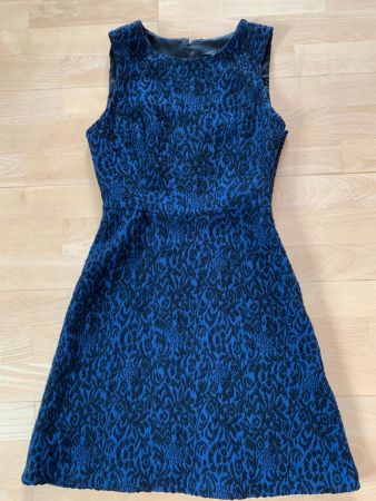 ZARA Damen Kleid mit 40% Wolle, Gr. S, Blau/Schwarz