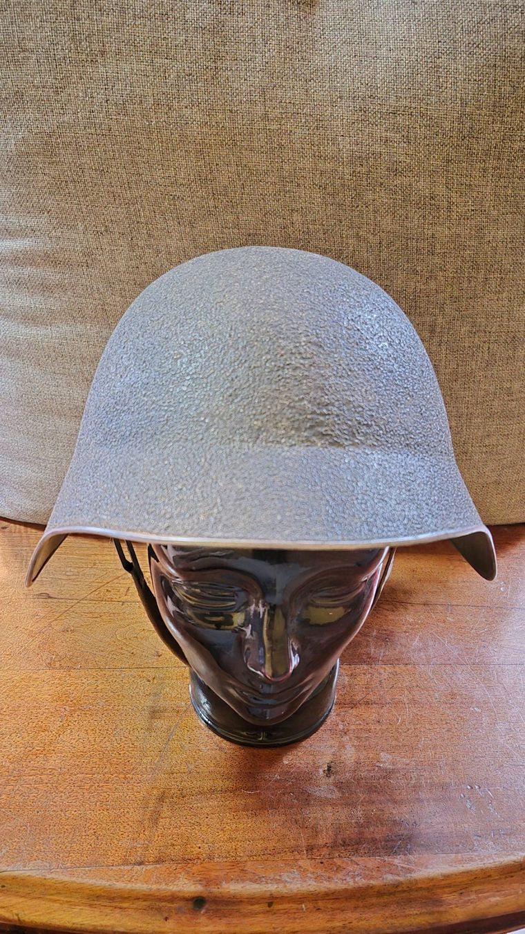 Schweizer Armee Uniformen & Effekten: Stahlhelm – Gebraucht aus Bonau von Jaco82