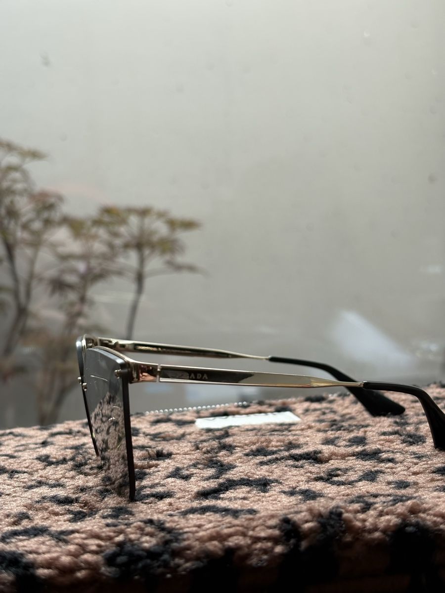 Prada Occhiali & Lenti: Lunettes de soleil Prada – Usato da Vésenaz venduto da ilomd 4