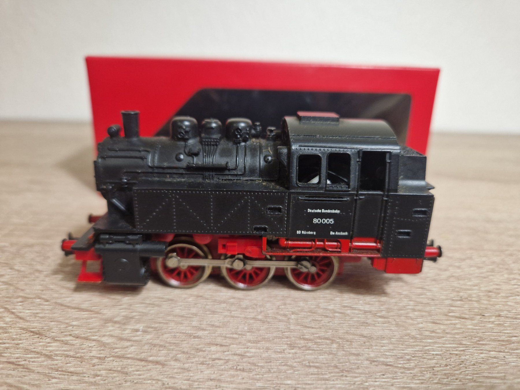 Lima Modelleisenbahnen: Lima Dampflok BR 80 DB H0 – Gebraucht aus St-Aubin-Sauges von tantome