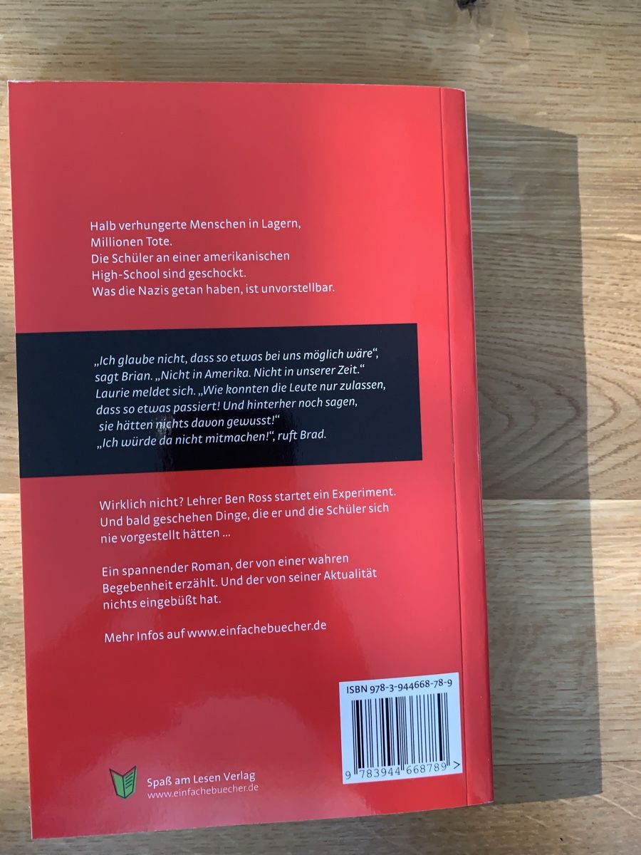 Libri: NEU Buch die Welle in einfacher Sprache – Nuovo (secondo la descrizione) da Biel-Benken BL venduto da BelginE 1