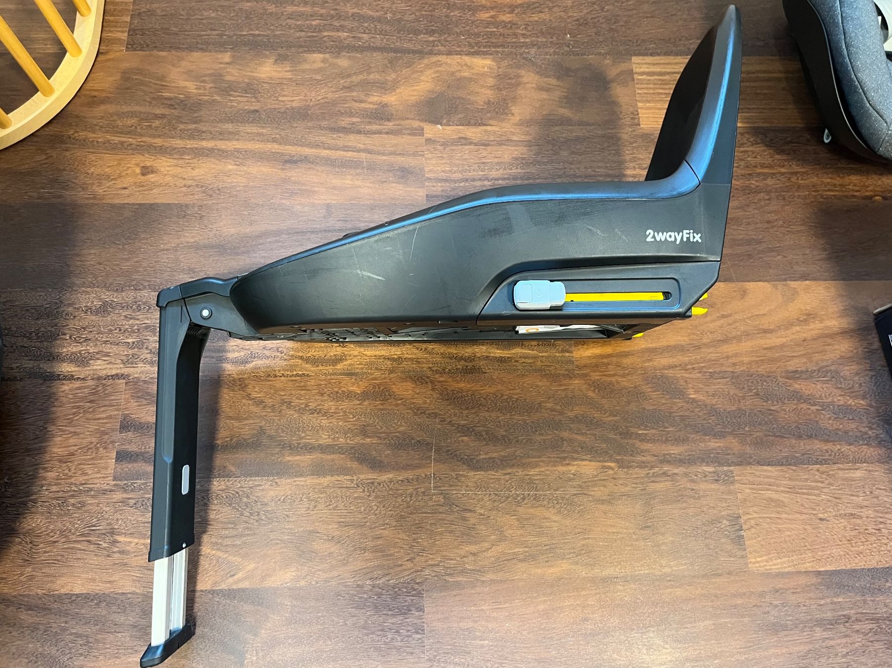 Maxi-Cosi Seggiolini per auto: Maxi Cosi 2way Fix Isofix Station – Usato da Niederhelfenschwil venduto da godstar 1