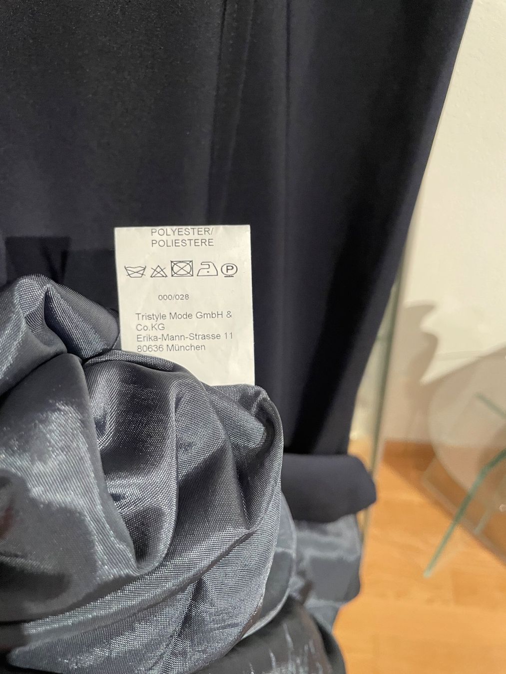 Kleider: Damen Kleid Gr 52 marineblau – Neu (gemäss Beschreibung) aus Emmenbrücke von Ladyboutique 4