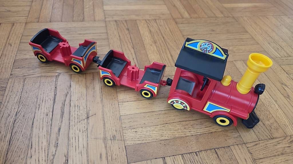 Spielzeuge: Playmobil Zirkuswohnwagen – Gebraucht aus Gommiswald von sav_d85s 3