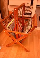 • Zeitschriftenhalter •