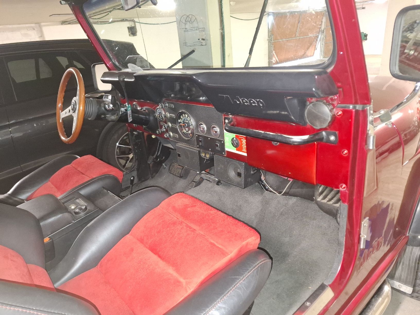 Jeep Autos: Offroad Jeep CJ7, v8 – Gebraucht aus Oberuzwil von Sitech 5