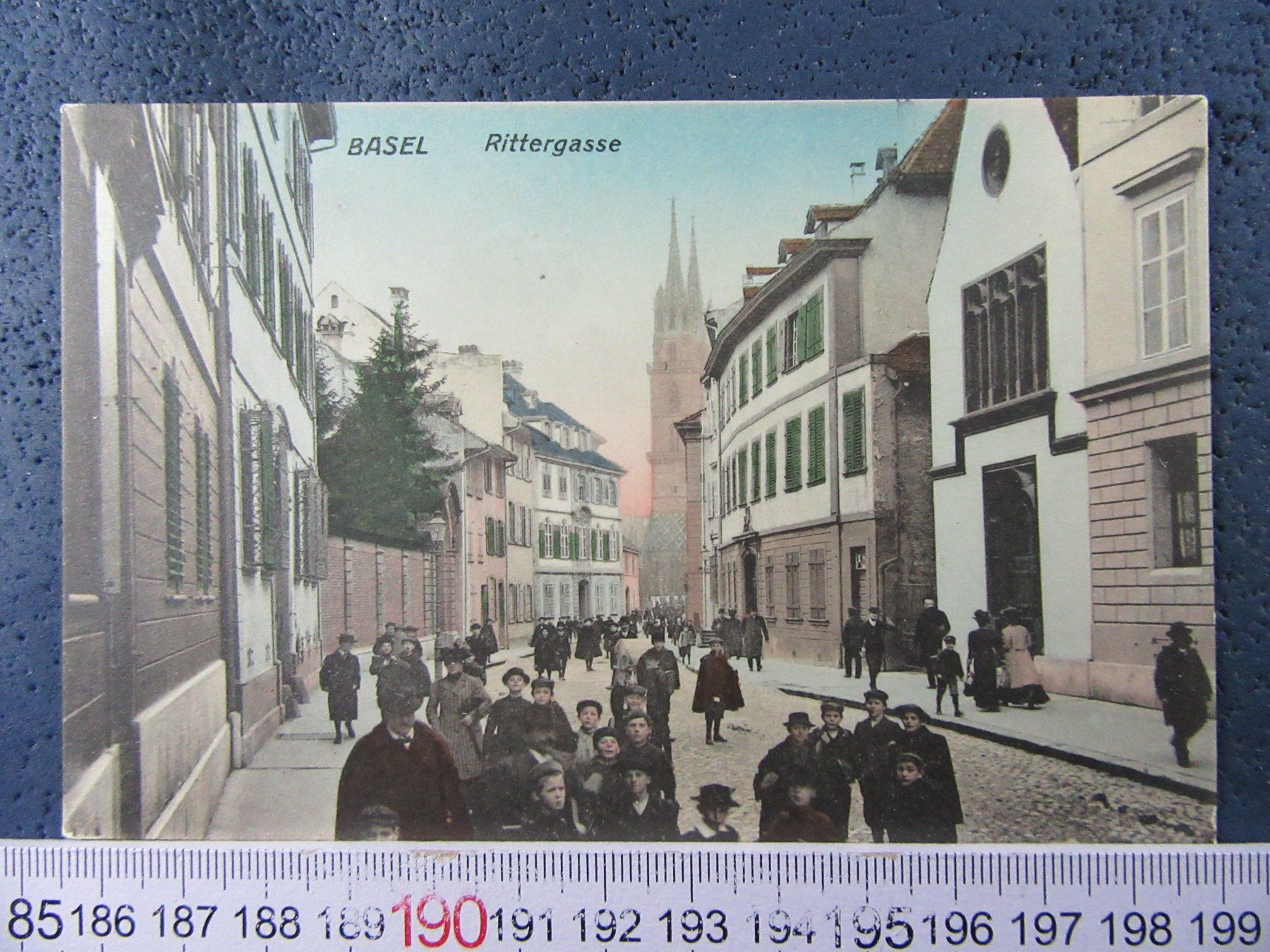 Cartoline postali: BASEL RITTERGASSE SEHR STARK BELEBT – Usato da Ettingen venduto da Hausi4711
