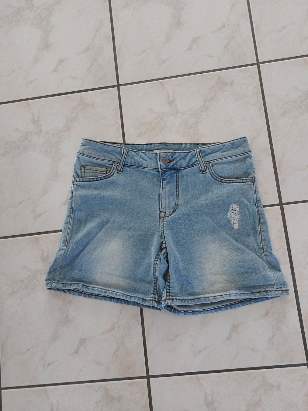 Pantaloni: Shorts Mustang Gr. 38 – Usato da Schmitten venduto da Renistern68
