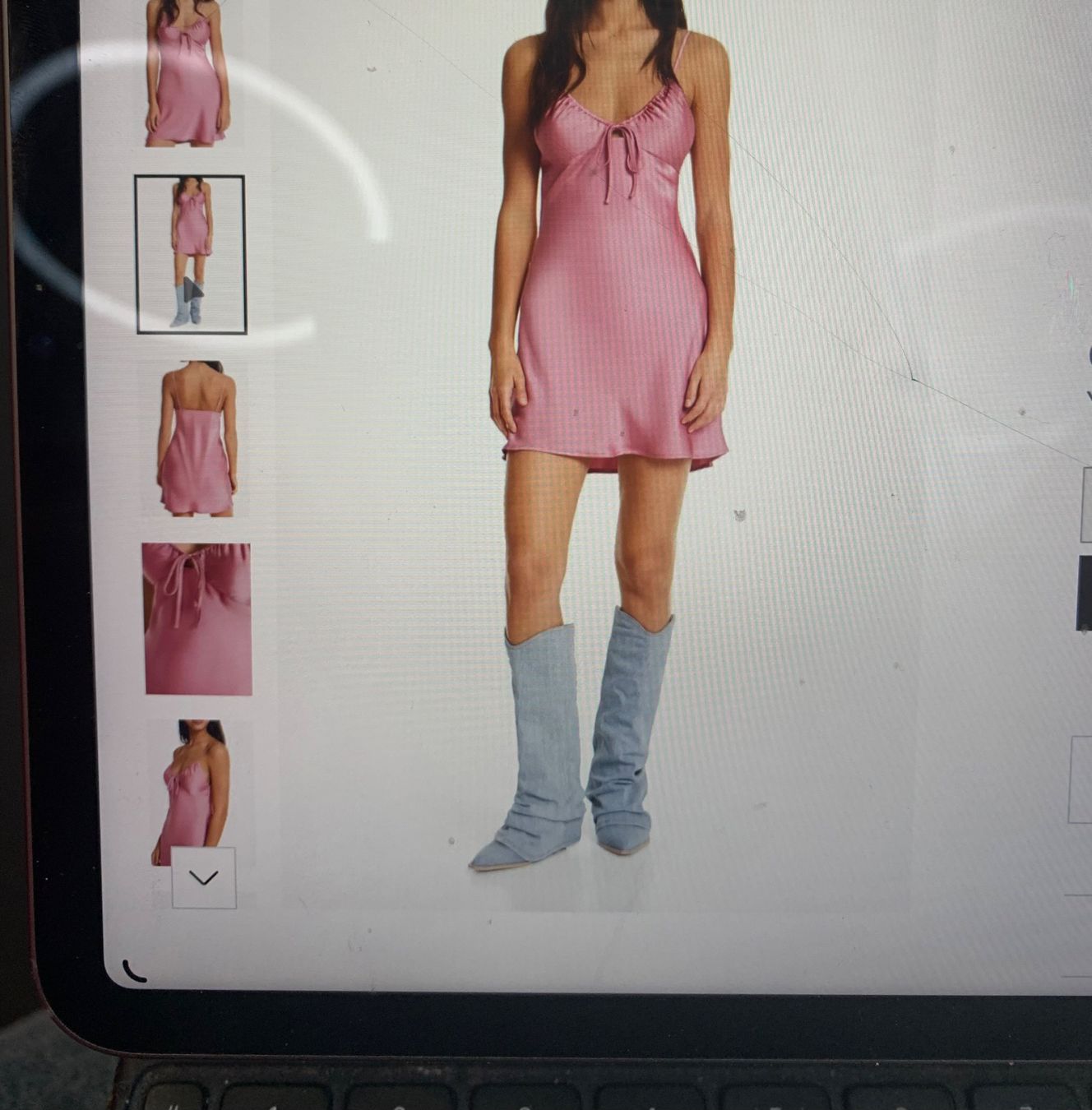 Bershka Kleider: Robe satin rose Bershka – Neu und originalverpackt aus Genève von rez_c6c6 5