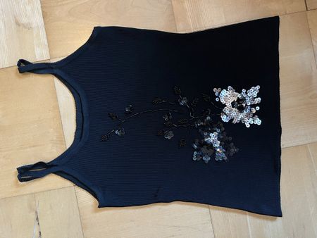 Damen Top schwarz mit Pailletten Grösse S neu